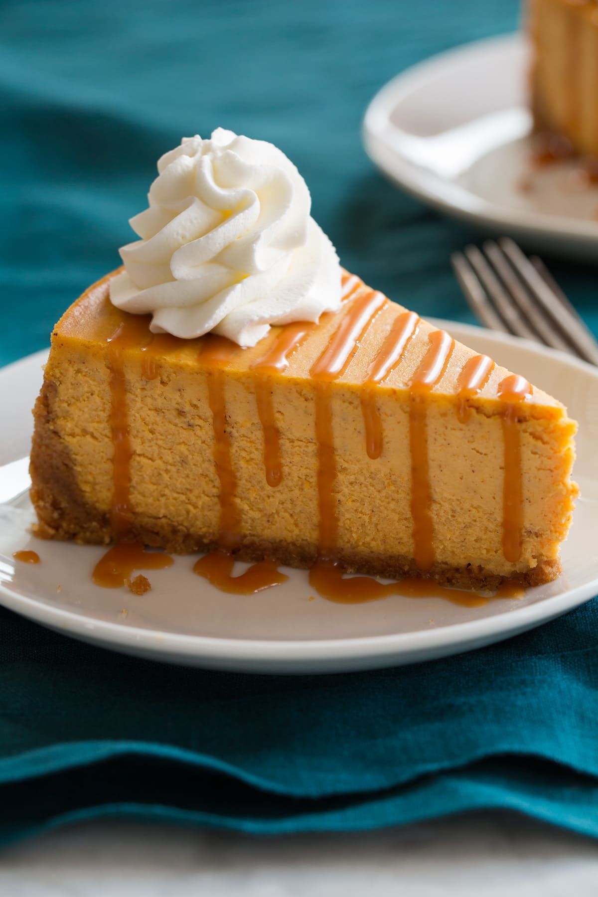 pumpkin-cheesecake-with-salted-caramel-sauce-cooking-classy